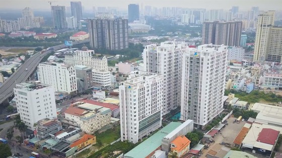 Thấy gì qua dòng tiền âm các doanh nghiệp bất động sản?