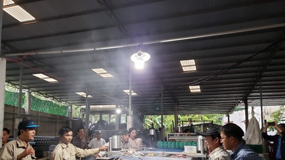 Nhiều doanh nghiệp đẩy mạnh tái cấu trúc, nhất là nguồn đầu vào nguyên liệu để tăng tính ổn định trong hoạt động sản xuất trước những biến động mang tính toàn cầu như Covid-19