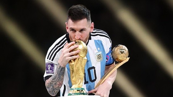 Messi đoạt Quả bóng vàng World Cup lần thứ hai