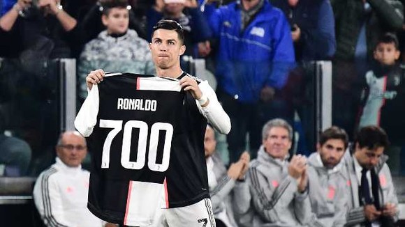 Cristiano Ronaldo vẫn tràn đầy khát khao chinh phục những đỉnh cao mới. Ảnh: Getty Images