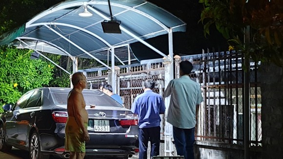 Lực lượng chức năng tại hiện trường.