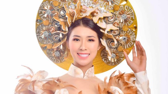 Người đẹp bóng chuyền Tường Vy đạt danh hiệu Hoa hậu Du lịch Thế giới 2019 được yêu thích nhất.