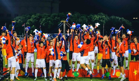 Vietnam crowns champions of SEA games 2019 men’s football tournament.