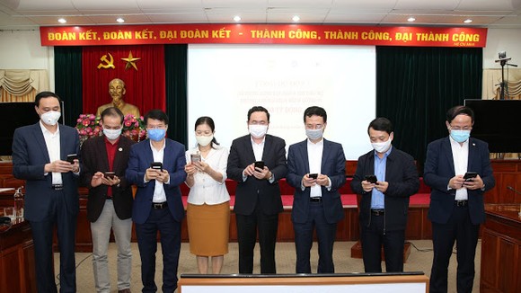 Tiếp tục kêu gọi nhắn tin ủng hộ phòng chống dịch Covid-19