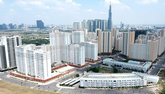 Most wards in HCMC exceed permissible limits on population (Photo: SGGP)