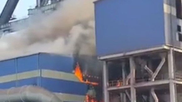 Quảng Ngãi: Cháy trạm cấp dầu thủy lực Khu sản xuất gang thép Hòa Phát Dung Quất