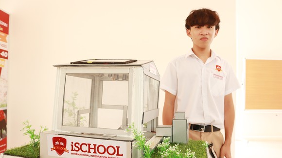 Em Phạm Nguyễn Gia Bảo, lớp 10A1, Trường iSchool Ninh Thuận đã xuất sắc giành giải Nhất cuộc thi Khoa học Sáng tạo cấp tỉnh
