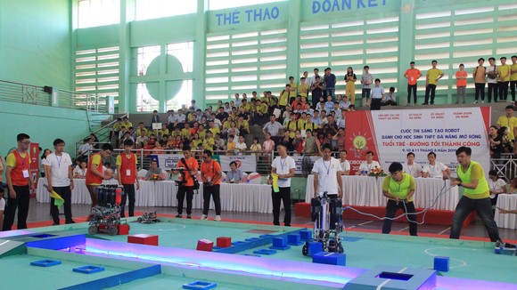 Cuộc thi “Sáng tạo Robot dành cho học sinh THPT Đà Nẵng mở rộng năm 2019” (Robodnic)