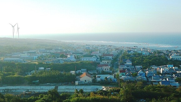 Huyện đảo Phú Quý (tỉnh Bình Thuận).