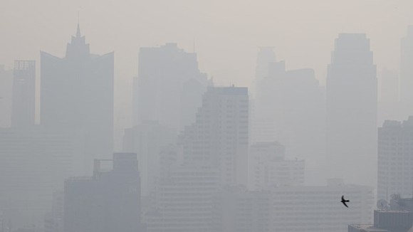 Smog covers Bangkok capital city of Thailand on January 8 (Photo: AFP/VNA)