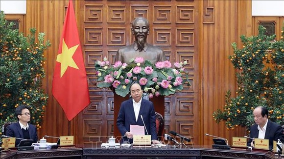 Thủ tướng Nguyễn Xuân Phúc chủ trì cuộc họp. Ảnh: TTXVN