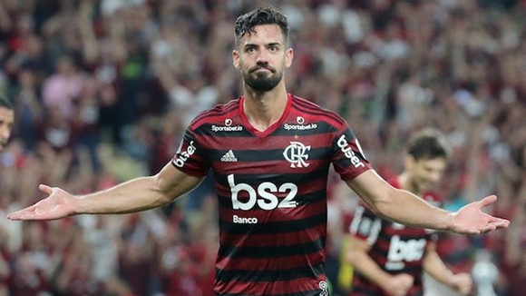 Pablo Mari dù hoàn thành kiểm tra y tế nhưng phải trở lại Flamengo. Ảnh: Getty Images