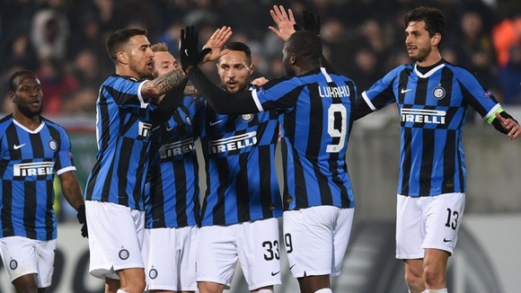 Inter Milan chưa thể nỗ lực bám đuổi Juventus vì ảnh hưởng của Covid-19. Ảnh: Getty Images