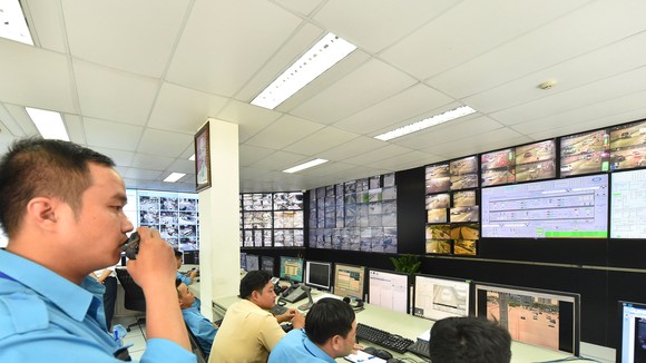 Một góc Trung tâm điều hành giao thông thông minh ở TPHCM. Ảnh: VIỆT DŨNG