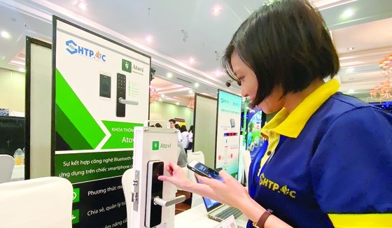 Startup trong Vườn ươm Doanh nghiệp công nghệ cao (SHTP-IC) giới thiệu hệ thống khóa tự động