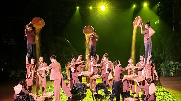 Chương trình "Mekong show" của Nhà hát Nghệ thuật Phương Nam