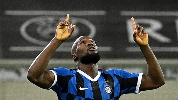 Romelu Lukaku gthi những bàn thắng dw9e5p làm các fran Man United tiếc nuối