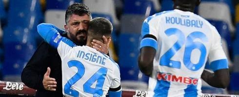 HLV Gennaro Gattuso chia sẻ cùng các học trò