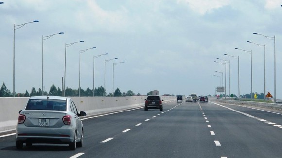 5 dự án PPP cao tốc Bắc-Nam sẽ cần phải huy động vốn tín dụng với khoảng 15.515 tỷ đồng. (Ảnh: Việt Hùng/Vietnam+)