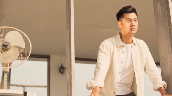 Đức Tuấn là một trong những ca sĩ mang lại làn gió mới cho các ca khúc bất hủ