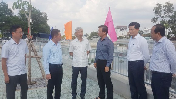 Đoàn công tác đi thực địa khu vực rạch Rỗng Mọi, khu phố 4, phường Thới An