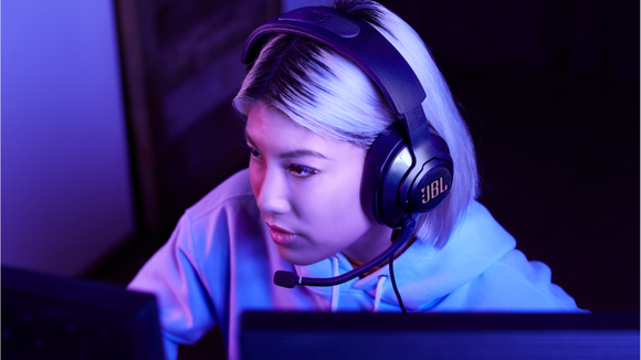 JBL ra mắt dòng tai nghe Club và gaming Quantum tại CES 2020