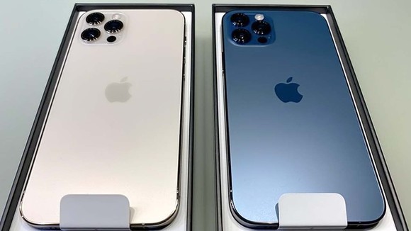 iPhone 12 với màu xanh mới