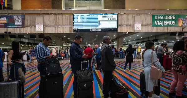 IATA kêu gọi Venezuela xem xét lại quyết định hủy phép bay của nhiều hãng quốc tế