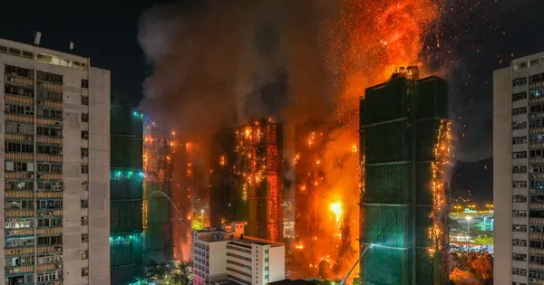 Vụ cháy chung cư ở Hồng Công (Trung Quốc): Nâng cảnh báo cháy lên mức cao nhất