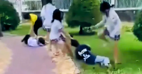 Công an xác minh vụ 2 nữ sinh bị đánh hội đồng