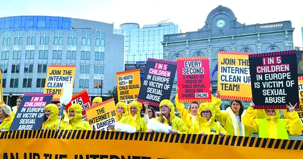 “Đại dịch ngầm” với trẻ em châu Âu