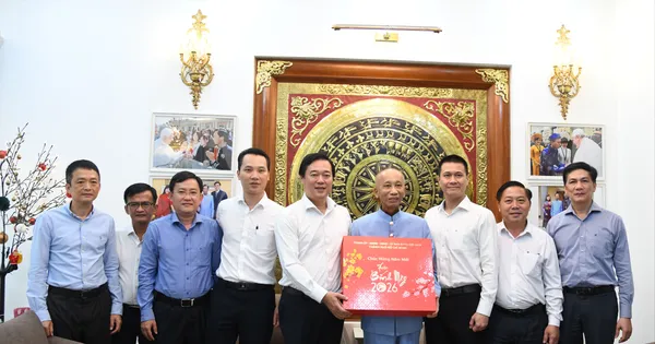 Lãnh đạo TPHCM thăm, chúc tết cá nhân tiêu biểu