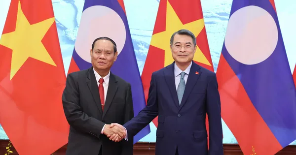 Việt Nam - Lào cụ thể hóa gắn kết chiến lược bằng các dự án thiết thực