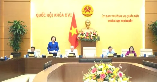 Công bố các nghị quyết của Quốc hội và của Ủy ban Thường vụ Quốc hội