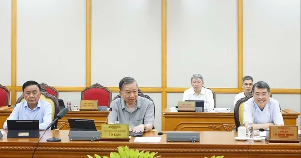 Bộ Chính trị cho ý kiến hoàn thiện thể chế vượt trội, tạo động lực mới để Thành phố Hồ Chí Minh phát triển nhanh, bền vững