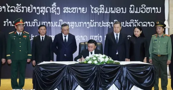 Thường trực Ban Bí thư Trần Cẩm Tú dự Lễ truy điệu đồng chí Saysomphone Phomvihane, Ủy viên Bộ Chính trị, Chủ tịch Quốc hội Lào