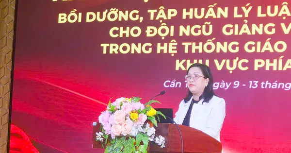 Bồi dưỡng, tập huấn lý luận chính trị cho giảng viên, giáo viên khu vực phía Nam
