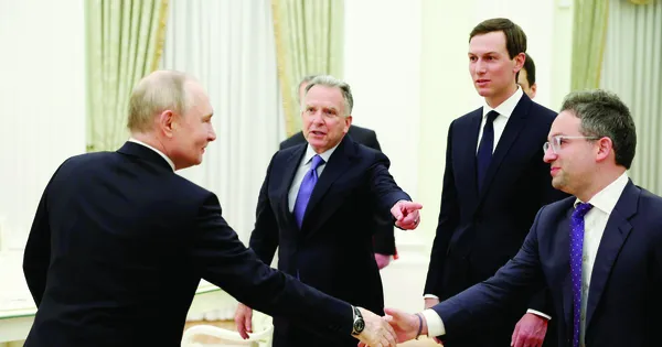 Đàm phán 3 bên đầu tiên về xung đột ở Ukraine