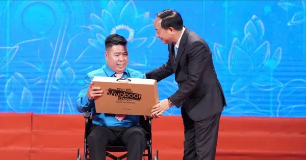 Tổ chức Công đoàn biểu dương 131 điển hình học tập và làm theo Bác