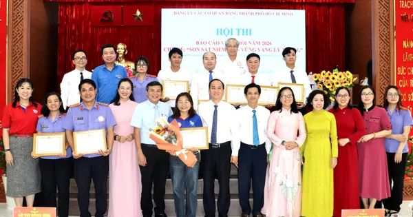Trao giải hội thi Báo cáo viên giỏi năm 2026