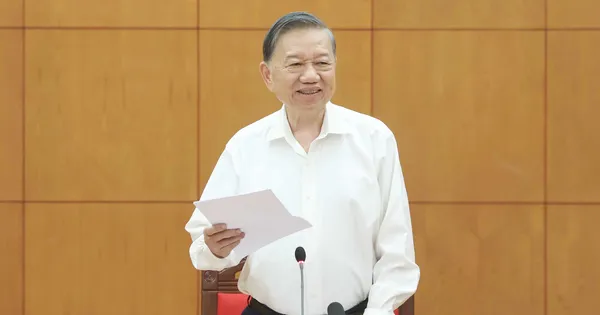 Công tác tư tưởng phải sát thực tiễn, gần nhân dân