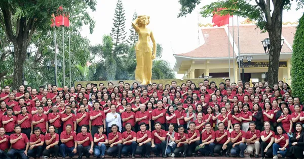 Ban Tuyên giáo và Dân vận Thành ủy TPHCM không nhận hoa, quà nhân Ngày truyền thống