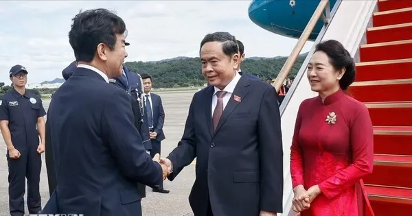Chủ tịch Quốc hội Trần Thanh Mẫn bắt đầu chuyến thăm chính thức Hàn Quốc