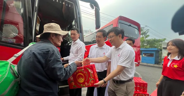 Chuyến xe hạnh phúc mùa thứ tư lăn bánh, đưa 900 người lao động về quê đón tết
