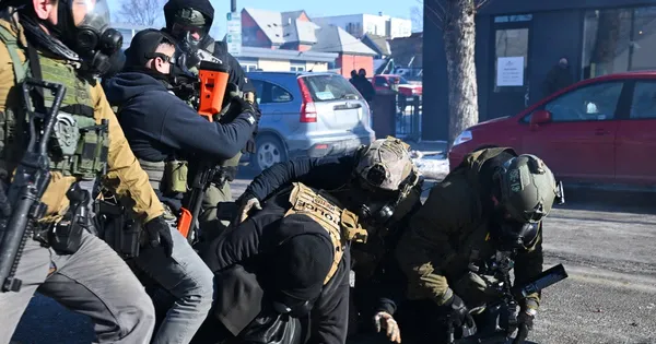 Mỹ: Bang Minnesota điều tra độc lập vụ đặc vụ liên bang bắn chết người