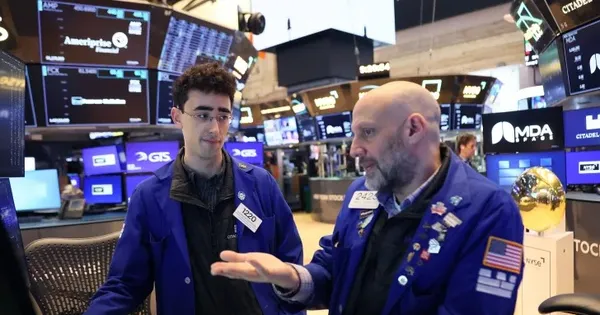 Giá dầu tăng, thị trường tài chính toàn cầu diễn biến trái chiều