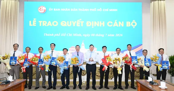 TPHCM trao quyết định điều động, bổ nhiệm nhiều cán bộ