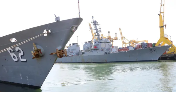 Tàu sân bay USS George Washington thăm hữu nghị TP Đà Nẵng