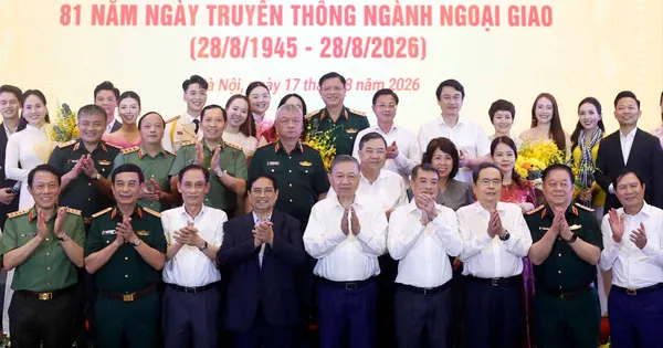 Gặp mặt kỷ niệm nhân dịp Ngày truyền thống ngành Công an và ngành Ngoại giao