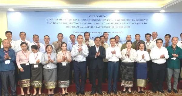 Chia sẻ kinh nghiệm công tác xây dựng Đảng và đào tạo cán bộ giữa TPHCM và Lào